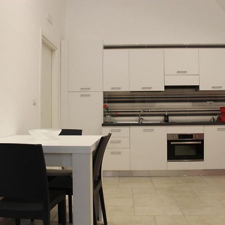 B&B Bianco Apartments Orta Nova Екстер'єр фото